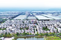 新马墩村：   从“移居”到“宜居”